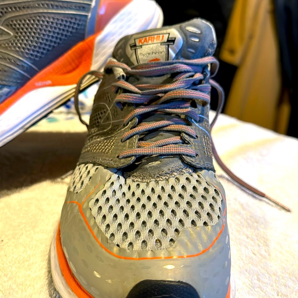 Karhu women’s running shoes Size 10 Synchron Ortix MRS Grey/Orange